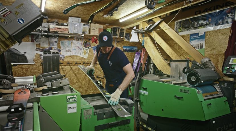 burisport_imagefilm_shop_bahnhof_skiwachs-3.jpeg